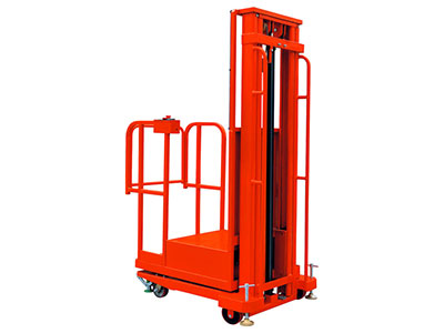 半電動高空取料機(jī) 半電動高空取料機(jī)